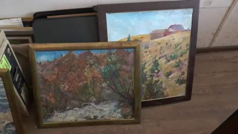 В Алматы раскрыта кража картин на 12 млн тг из мастерской известного художника