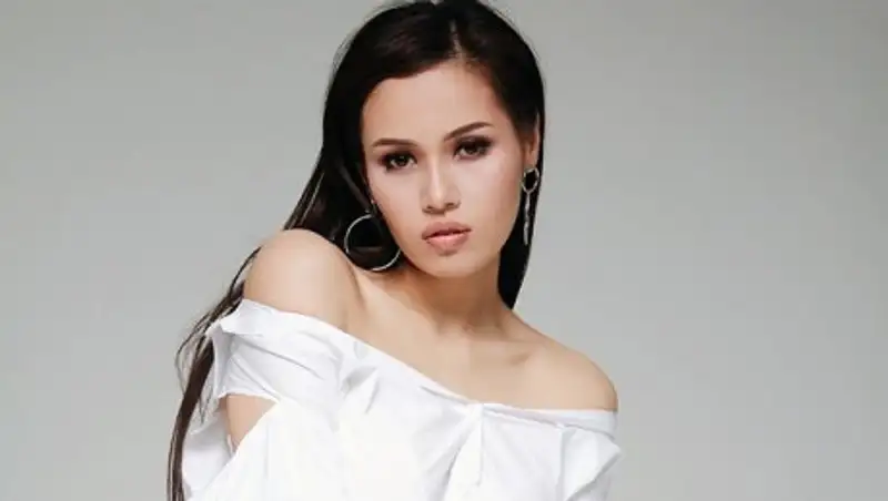 Наzима рассказала про отношения с Тимати