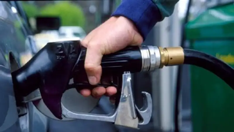 Цены на бензин Аи-92 и Аи-95 в РФ за неделю выросли на 5 копеек