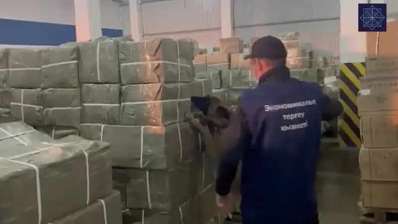 Кыргызстанец пытался незаконно провезти товары через Казахстан