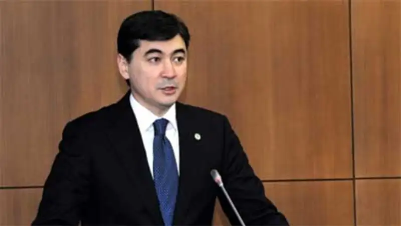 Глава АРЕМ раскритиковал работу территориальных департаментов ведомства, фото - Новости Zakon.kz от 04.11.2013 21:34