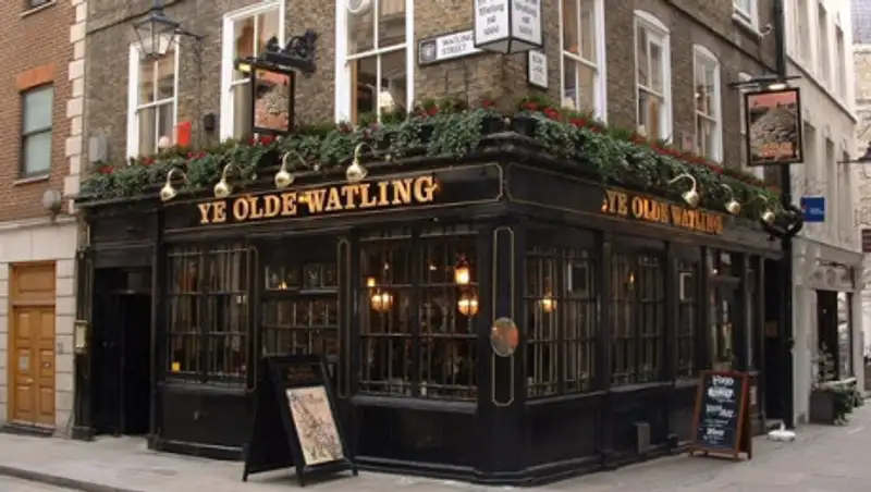 В Англии существенно смягчили карантин