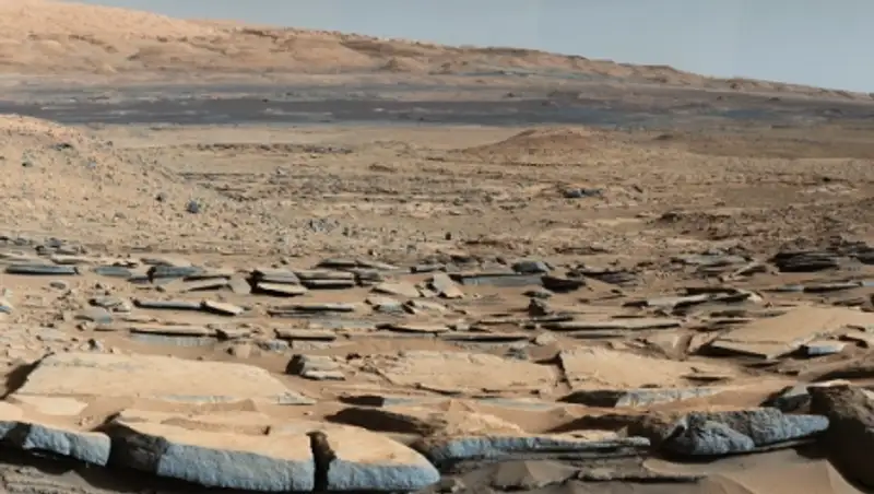 Ученые нашли следы очередных возможно обитаемых озер на Марсе
