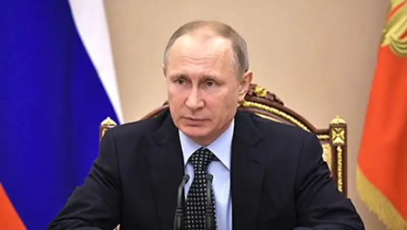 Путин прокомментировал решение Назарбаева о лишении гражданства за присоединение к ИГ