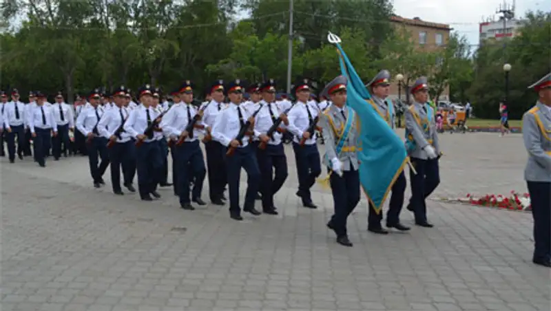 Сотрудники Управления спецслужбы охраны накануне Дня казахстанской полиции приняли присягу
