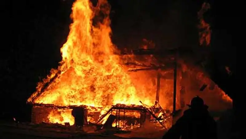 Двое детей и несколько взрослых пострадали в пожарах за минувшие сутки, фото - Новости Zakon.kz от 15.11.2013 15:37