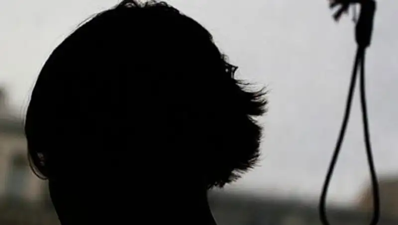 Девочка, воспитывавшаяся в приемной семье, покончила с жизнью в Акмолинской области