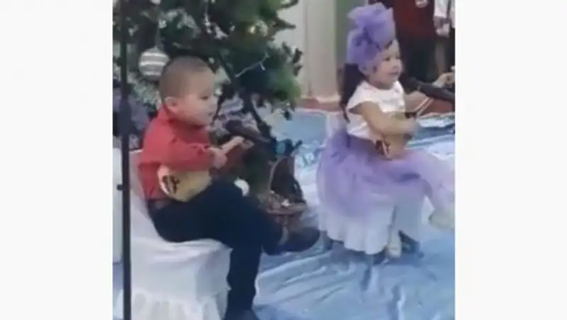 Малыши-айтыскеры удивили казахстанцев