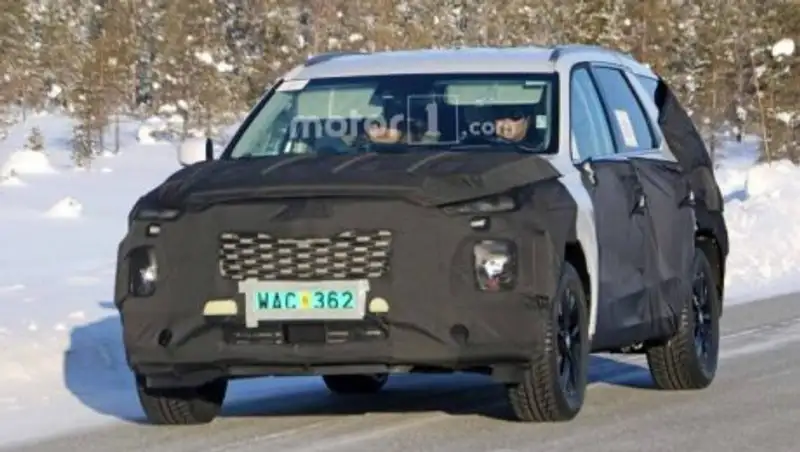 Hyundai вывел на тесты совершенно новый большой внедорожник