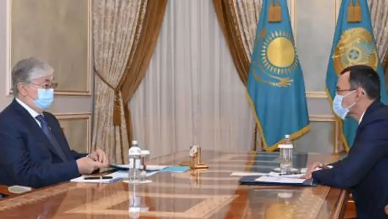 Токаев принял спикера сената Маулена Ашимбаева