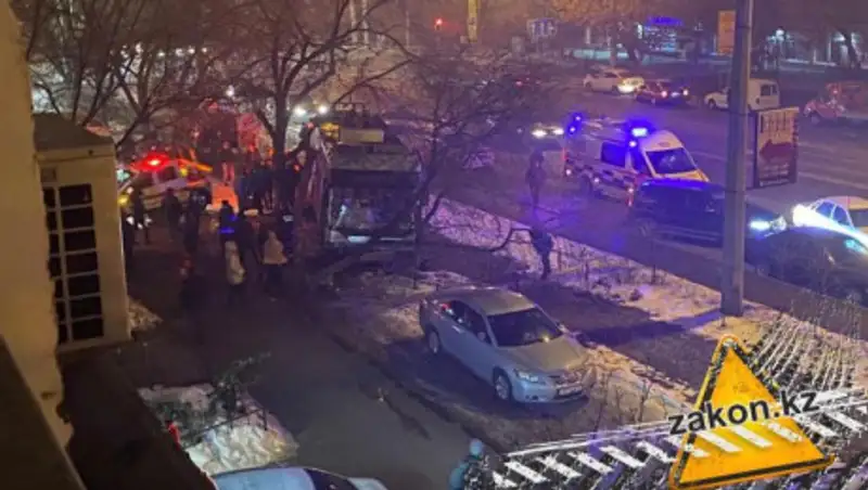 Водитель троллейбуса, насмерть сбивший пешехода в Алматы, находится в реанимации