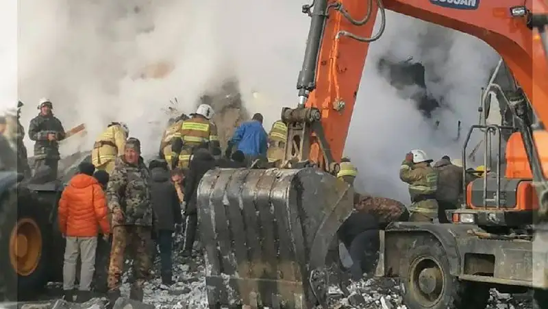 Девять человек погибли при взрыве в жилом доме на Сахалине