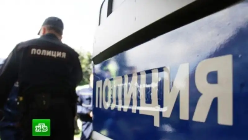 В Москве преступник изнасиловал, избил и ограбил слепую девушку