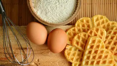 Цены на муку и яйца резко подскочили в Казахстане, фото - Новости Zakon.kz от 19.10.2023 17:26