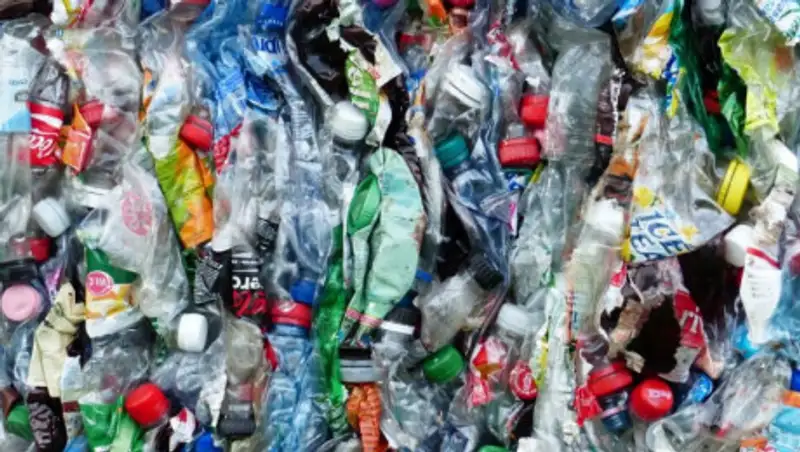 Ежегодно образуется около 5 млн тонн отходов, и только 15% перерабатывается - депутат