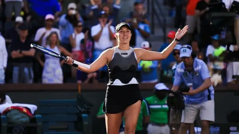 Джессика Пегула обыграла Элину Свитолину и вышла в полуфинал WTA-500