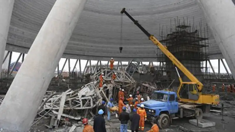 В Китае число жертв обрушения на электростанции достигло 74 человек