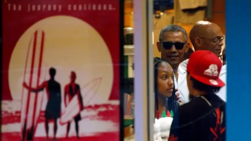 После визита в Перл-Харбор Обама отправился заниматься снорклингом