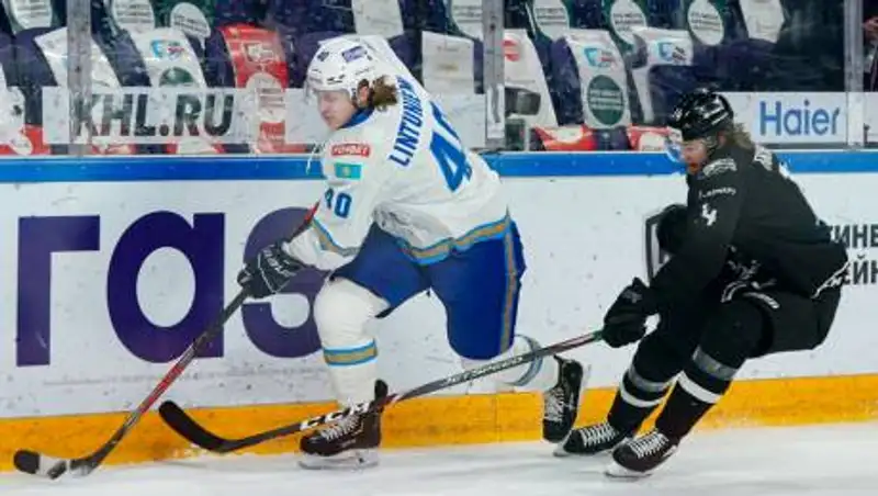 "Барыс" уступил "Ак Барсу" в овертайме