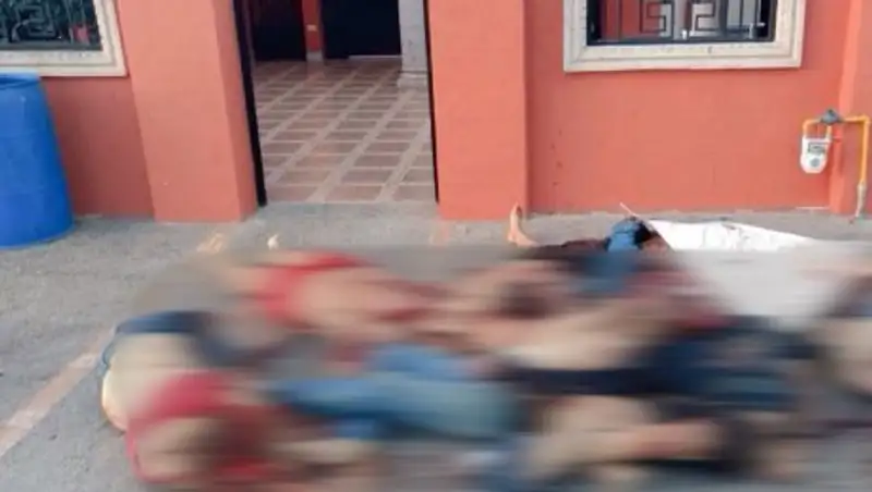 Тела девяти человек нашли на перекрестке в Мексике