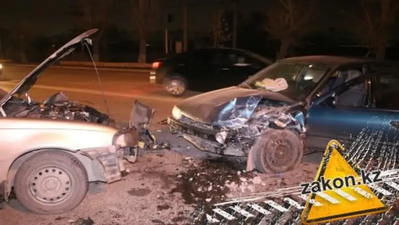 В Алматы пьяная девушка совершила ДТП