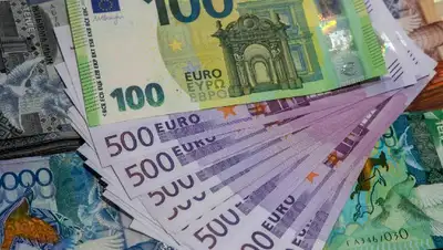 Казахстан заем долг евро МБРР, фото - Новости Zakon.kz от 17.11.2022 12:36