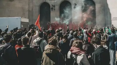 протесты в Париже, фото - Новости Zakon.kz от 11.02.2023 22:28