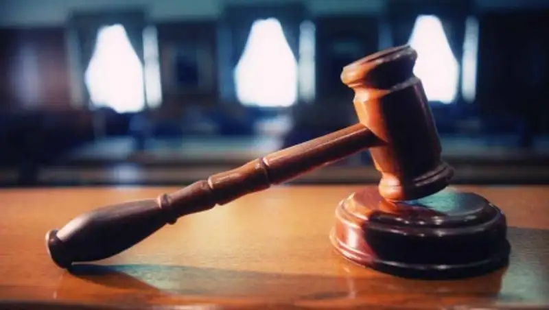 В Индонезии ждут суда двое россиян