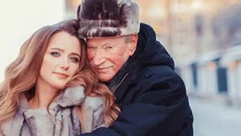 Молодую жену 87-летнего актера Краско поймали на измене