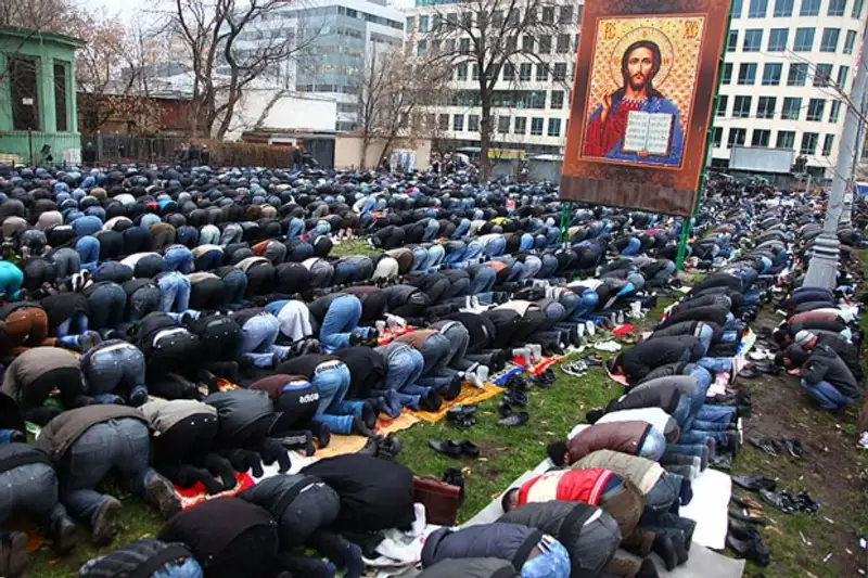 Путь гастарбайтера: от вокзала до вокзала Путь гастарбайтера: от вокзала до вокзала, фото - Новости Zakon.kz от 25.10.2013 17:25