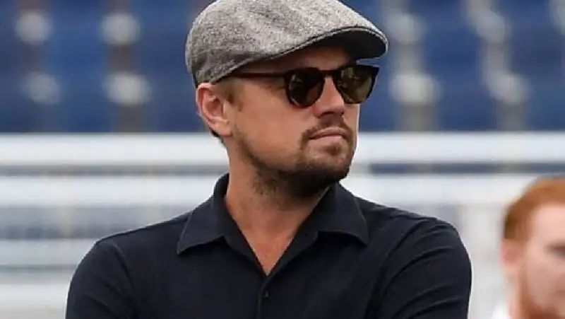 Леонардо Ди Каприо прыгнул в замерзшее озеро, чтобы спасти собаку