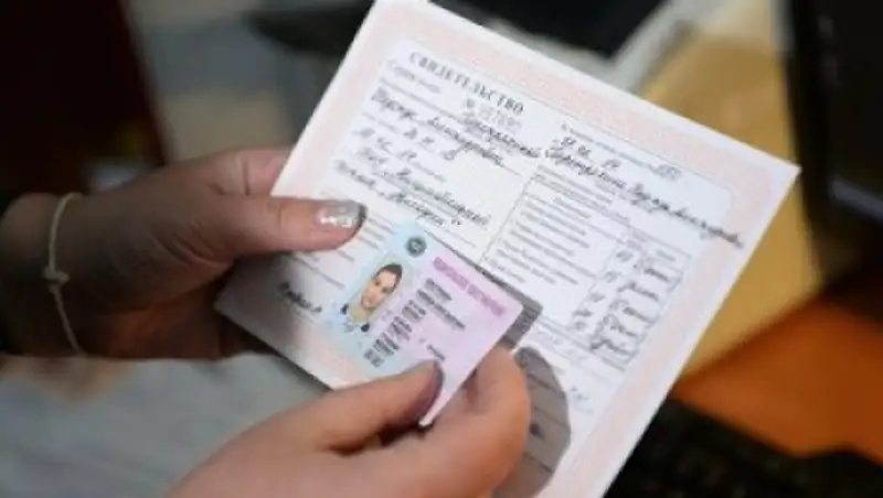 В России вступает в силу новый порядок получения водительских прав  