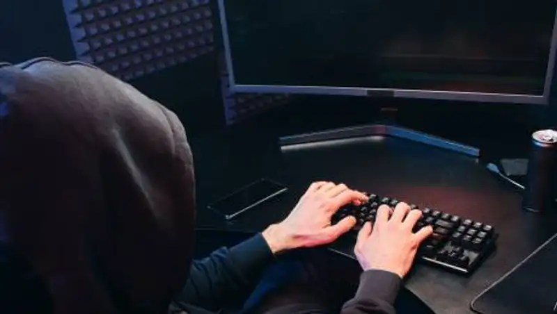 Аферист обманул алматинцев на 30 млн тенге