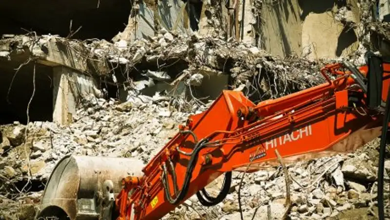 В Туркестане чуть не снесли дом с людьми