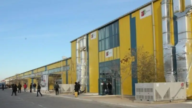 На рынке в Актау мужчина приобрел больше миллиона фальшивых российских рублей