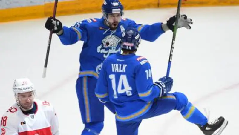 "Барыс" прервал серию поражений обыграв московский "Спартак"