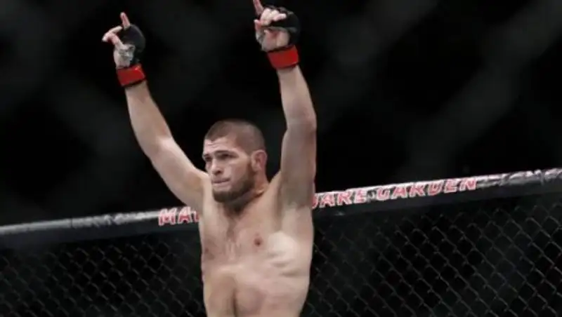 Стало известно, сколько заработал Хабиб Нурмагомедов на UFC 223