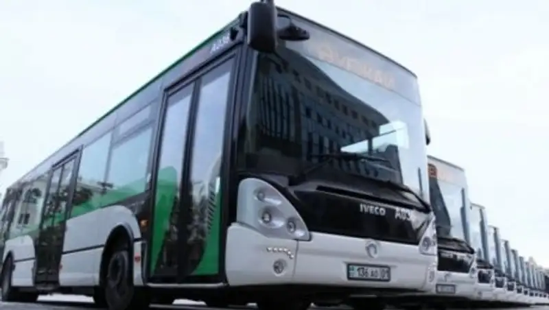 В Астане могут повысить тариф при оплате наличными в общественном транспорте