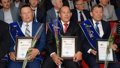 Zakon.kz, фото - Новости Zakon.kz от 03.10.2015 23:41