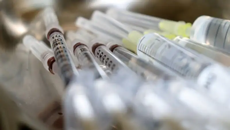 В Китае выдали первый патент на вакцину от COVID-19