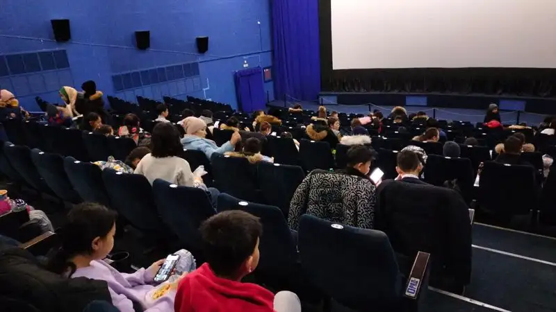 600 детей бесплатно посмотрели мультфильм на казахском языке