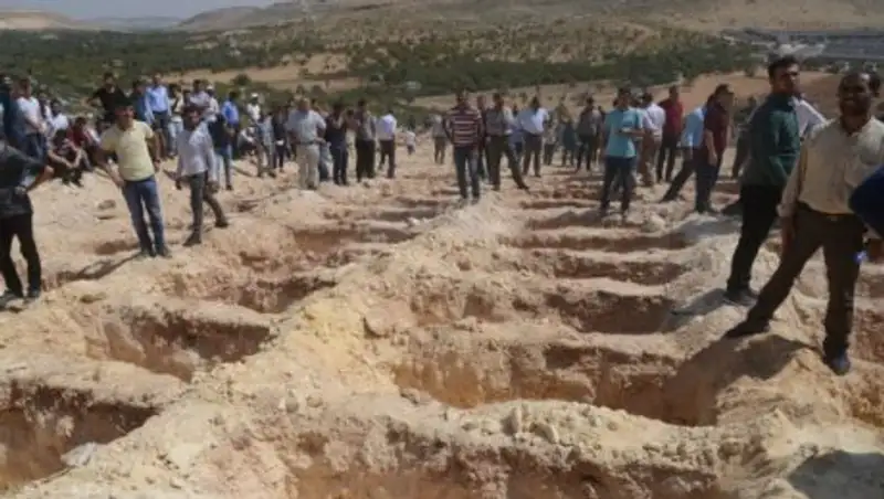 Турция обстреляла позиции ИГ и курдов в Сирии перед наступлением повстанцев