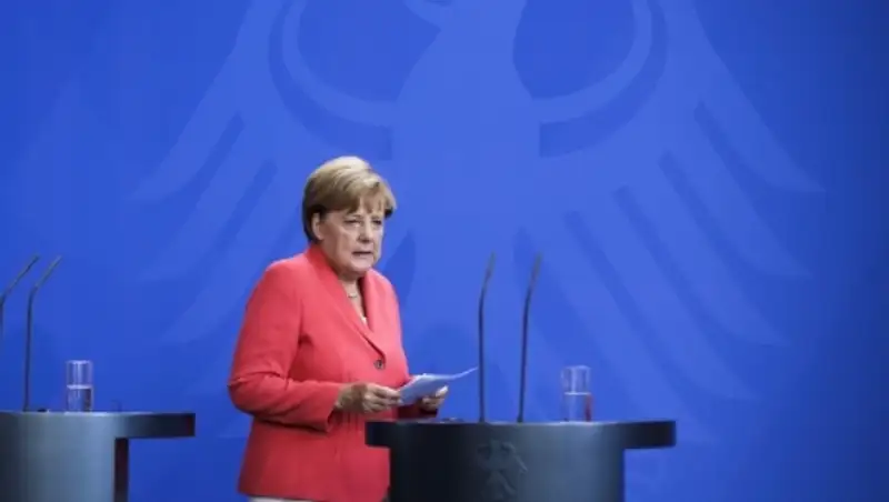 Меркель: необходимо устранить разногласия с Россией по Украине