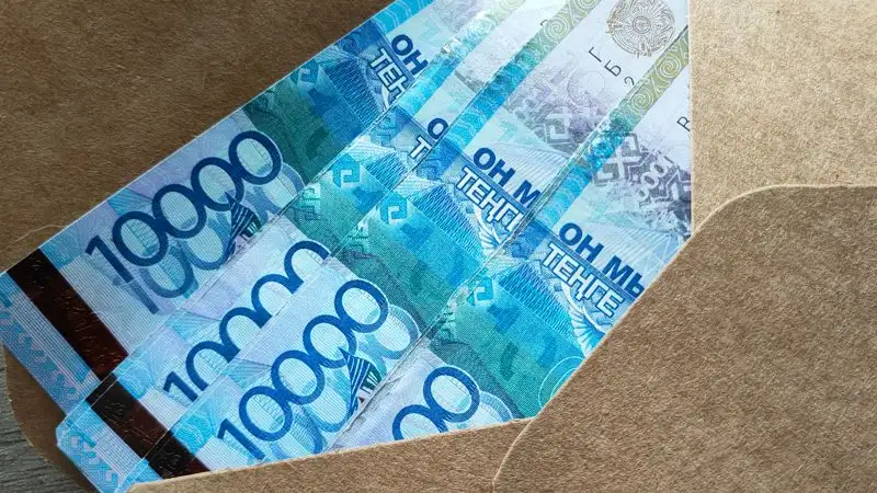 В Таразе преподавателя вуза поймали на взятке