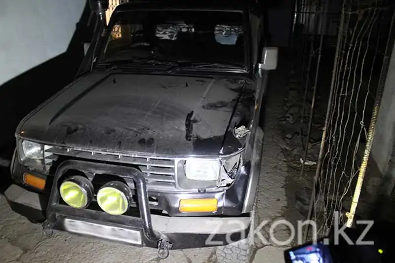 В Алматы 18-летний парень насмерть сбил пешехода (фото), фото - Новости Zakon.kz от 20.11.2013 22:40