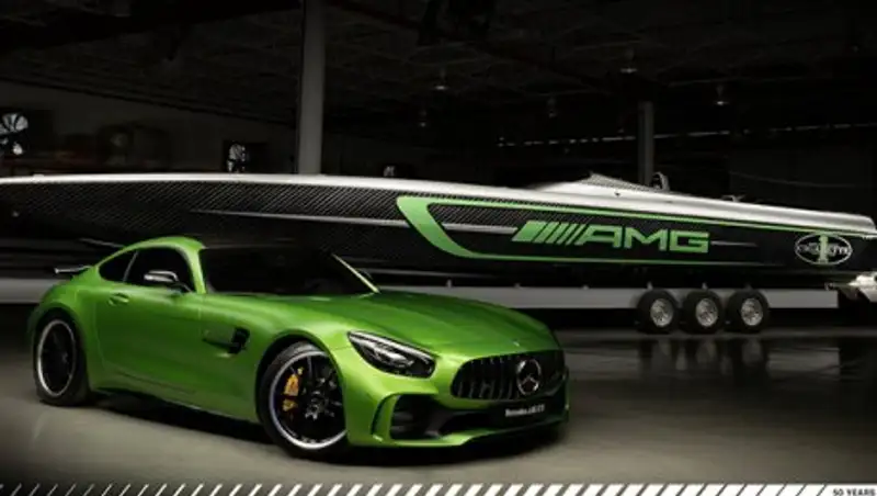 Mercedes-AMG GT R «превратили» в 3100-сильную яхту