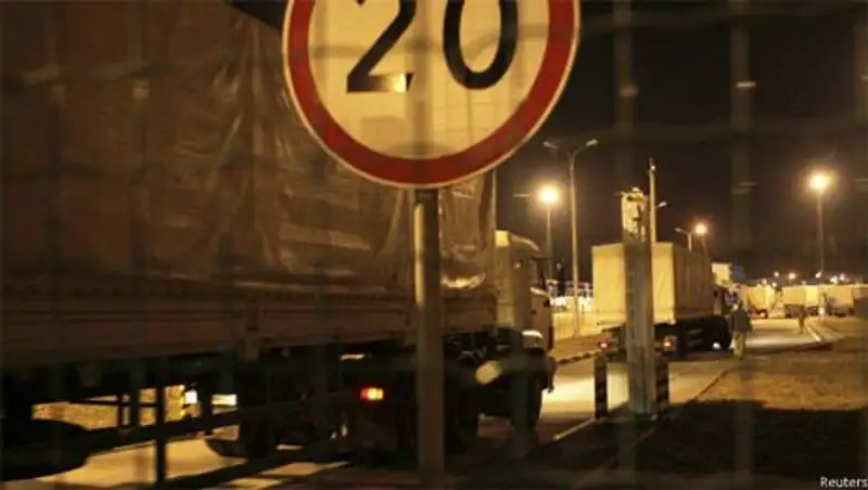 Украинских таможенников не допустили к колонне из России