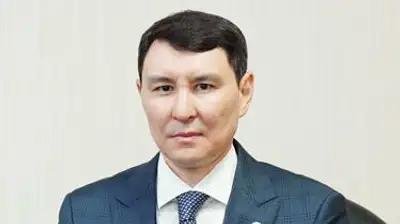 Казахстан Минфин зарплата