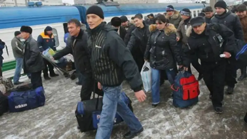 Порядка 30 тысяч мигрантов официально трудятся в Казахстане