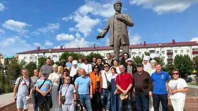 Участники II Международного симпозиума художников "Botaı - Uly dala mádenıetі" прибыли в СКО, фото - Новости Zakon.kz от 17.08.2023 23:05